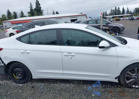 2017 Hyundai Elantra Se z USA, uszkodzony, nr VIN 5NPD84LF8HH044022